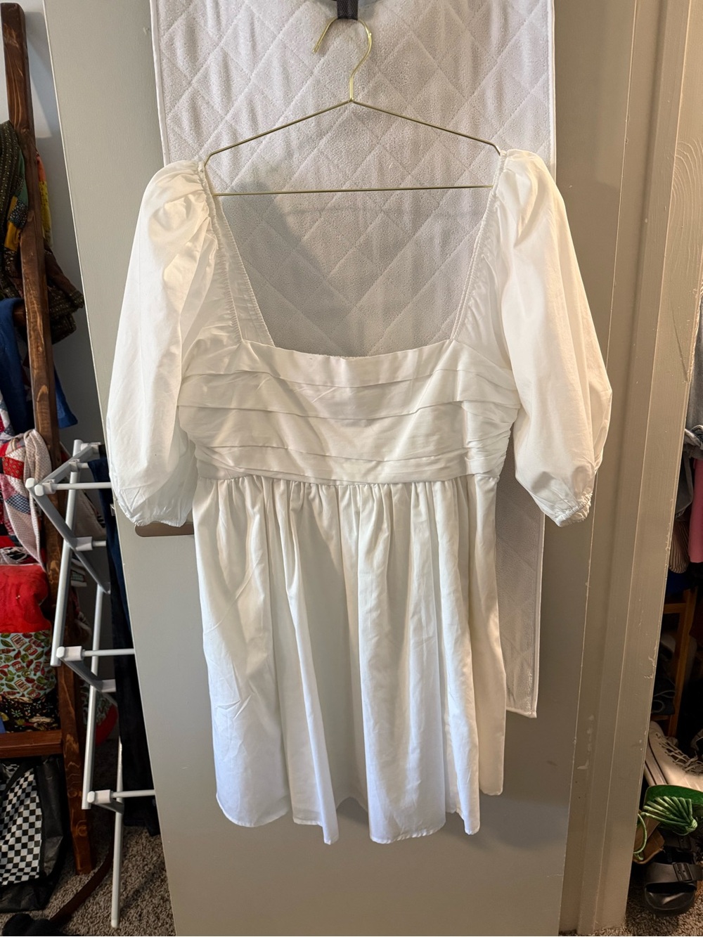 Abercrombie & Fitch White Strapless Smocked Bodice Mini Dress